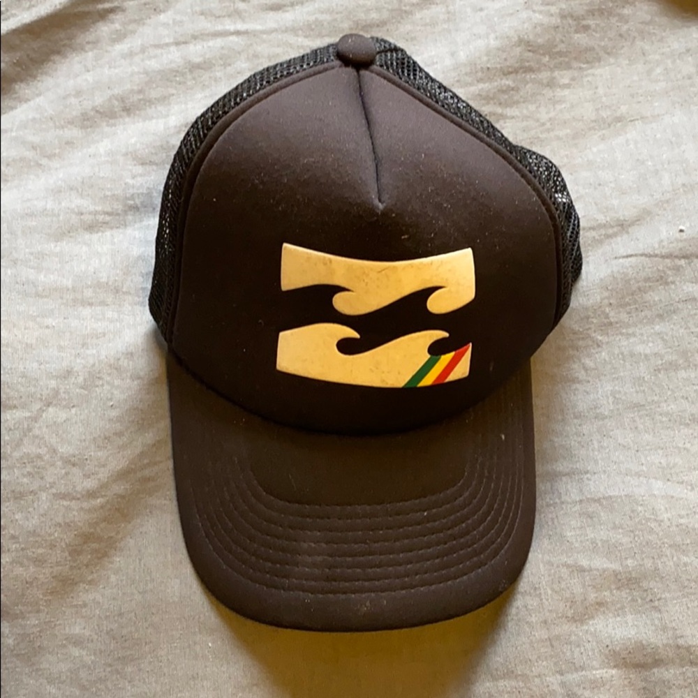 Black Billabong trucker hat